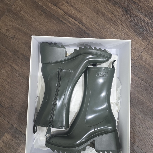 Chloe Betty Rubber Rain Boots - Picture 4 of 4